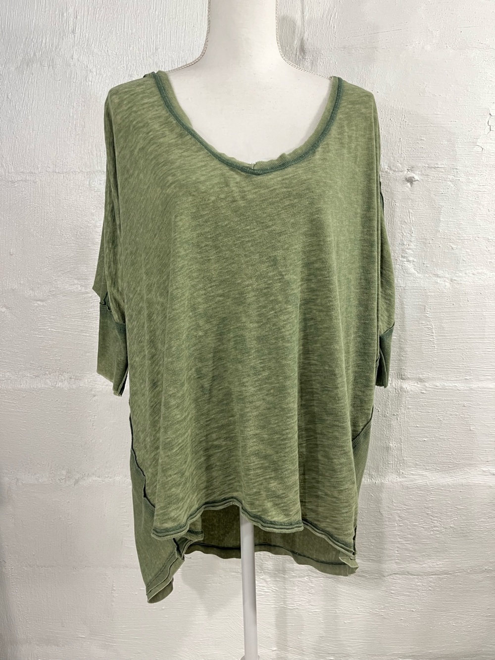 WE THE FREE OVERSIZED TSHIRT - Picture 15 of 15